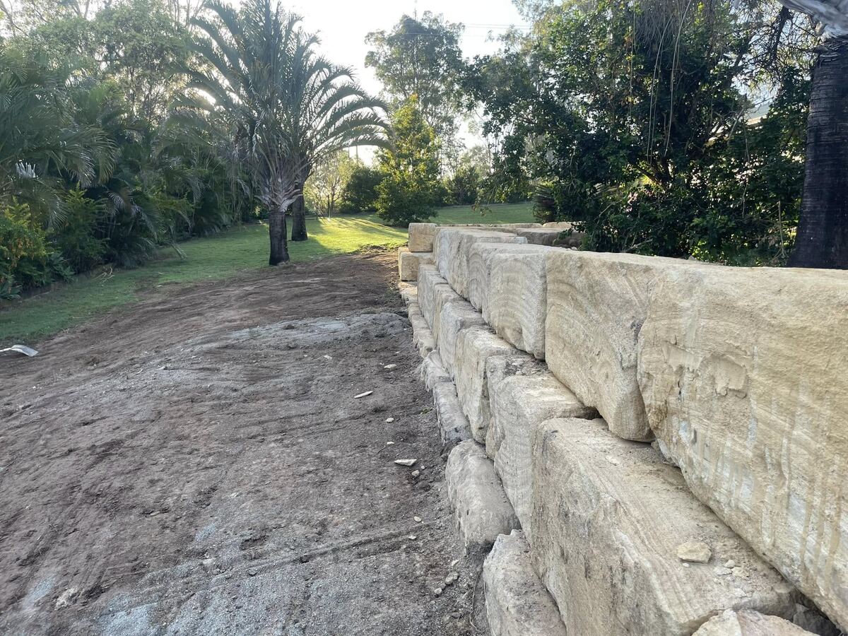 Long sandstone retaining wall